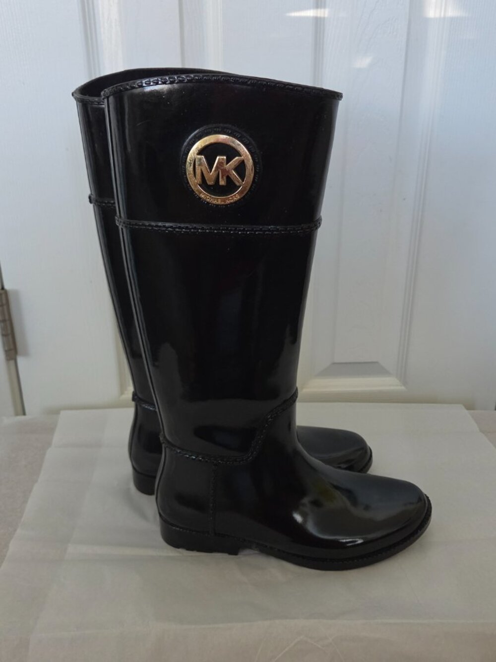 Michael Kors Stockard Tall Black Glossy Rain Boots - Size 8